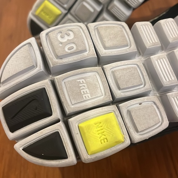 Nike Free 3.0 Shoes Sneakers 354574 003 black volt Men’s Size 8.5 - Picture 15 of 15